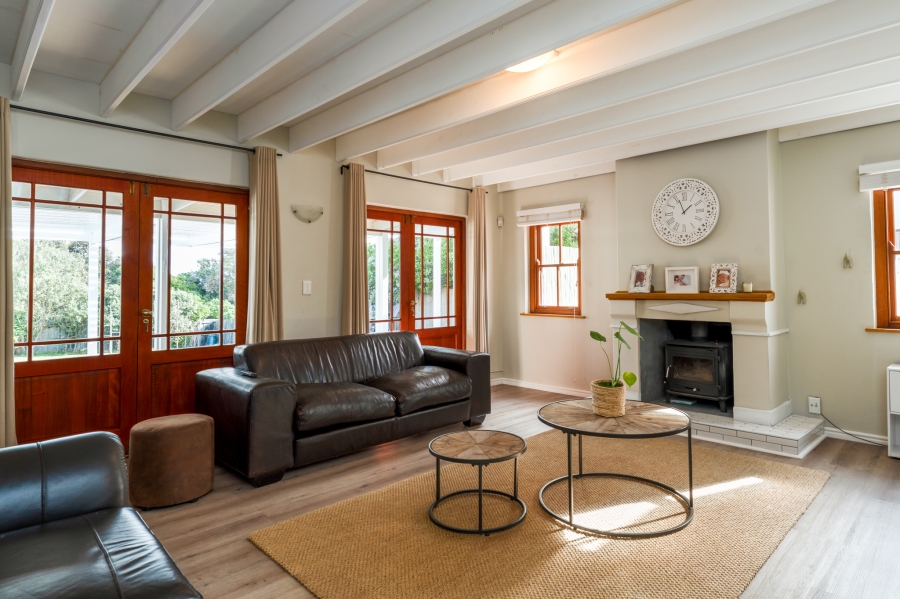 3 Bedroom Property for Sale in Noordhaven Western Cape
